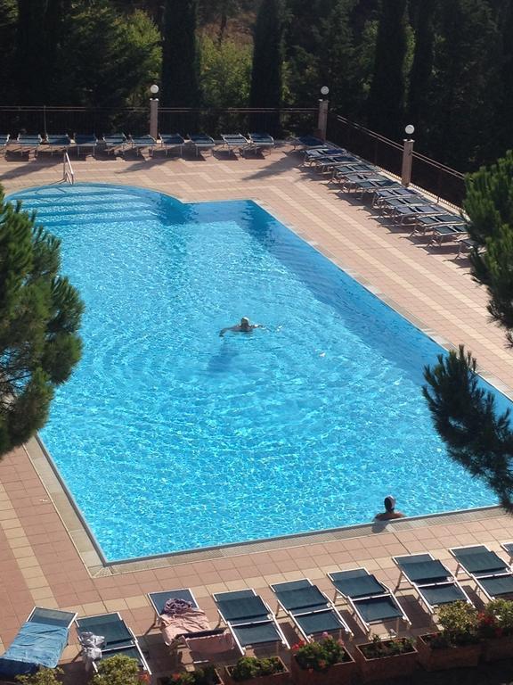 Hotel Ambasciatori Calitri Kültér fotó